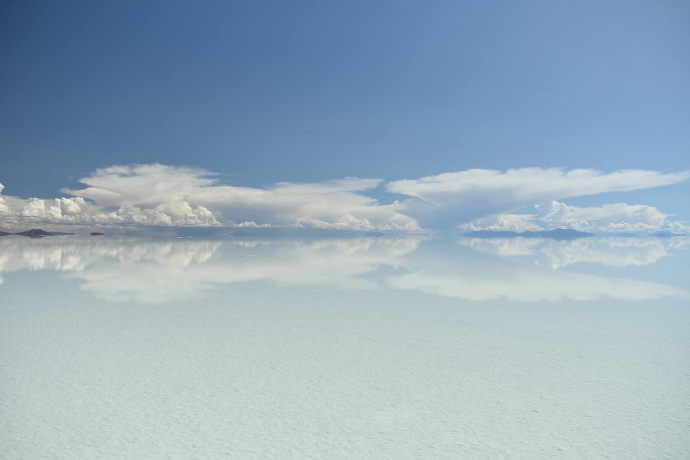 Céu refletido no Salar de Uyuni